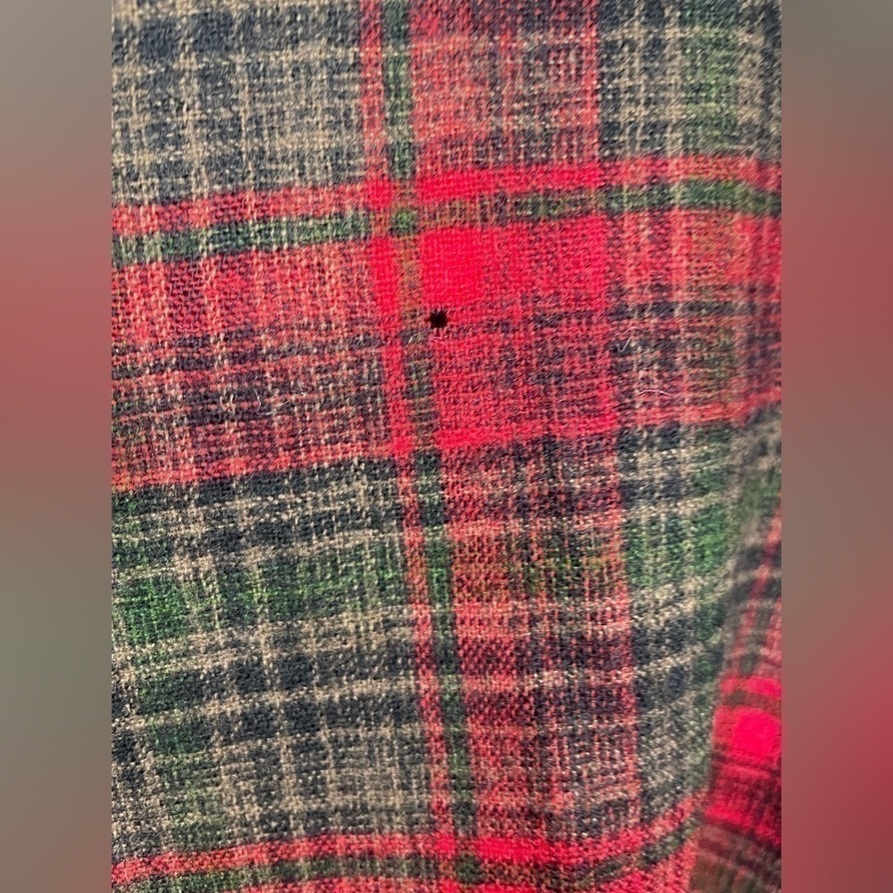 Pendleton Womens Cardigan Sweater Red Green 100% Wool Tartan Plaid Vintage Small - Picture 5 of 9